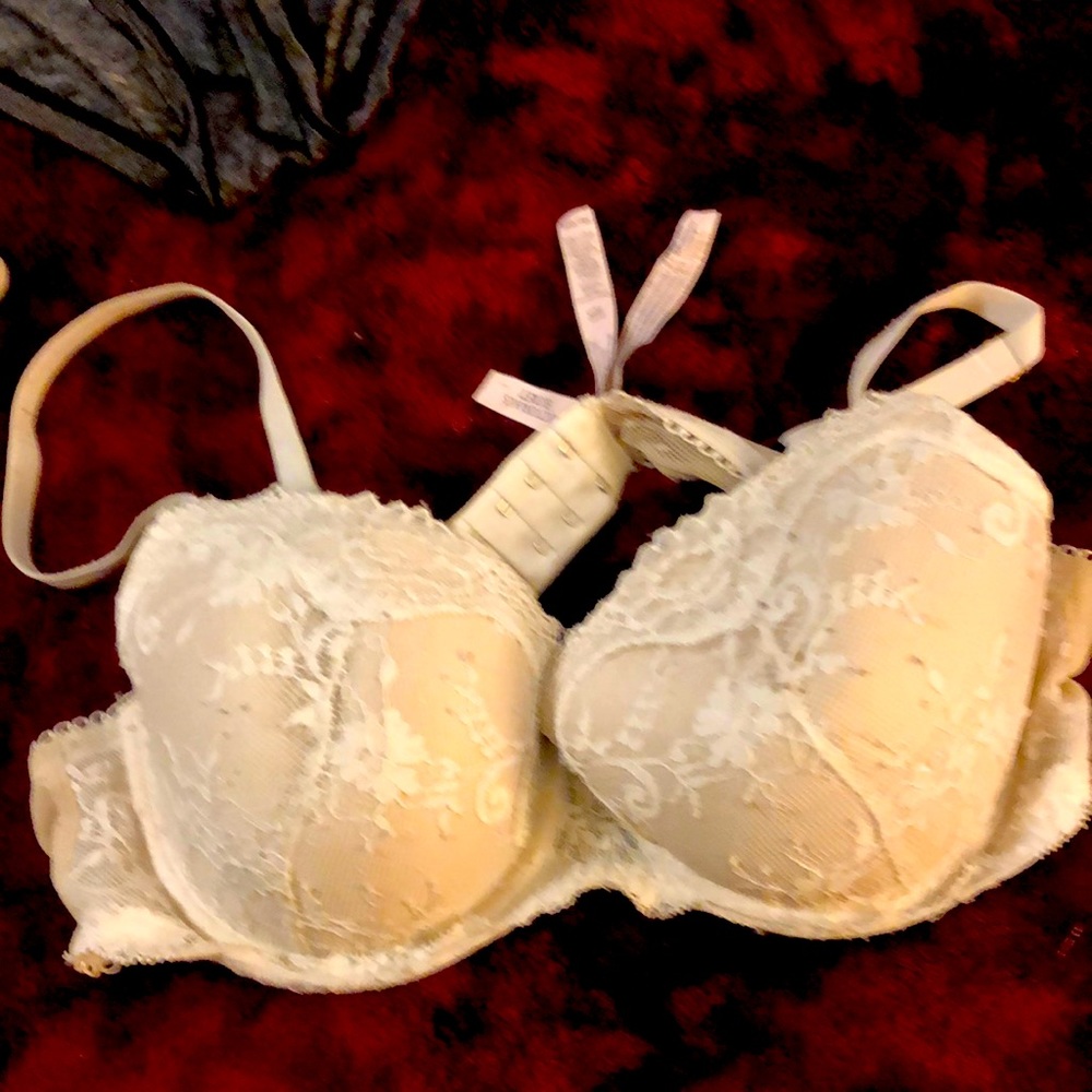 Very nice Victoria secret bra